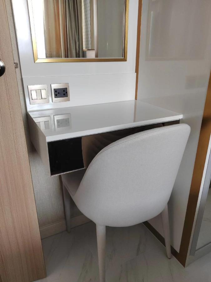 Romantic Beach Apartment芭堤雅水系高档酒店式公寓可做饭 Csomtien-part Kültér fotó