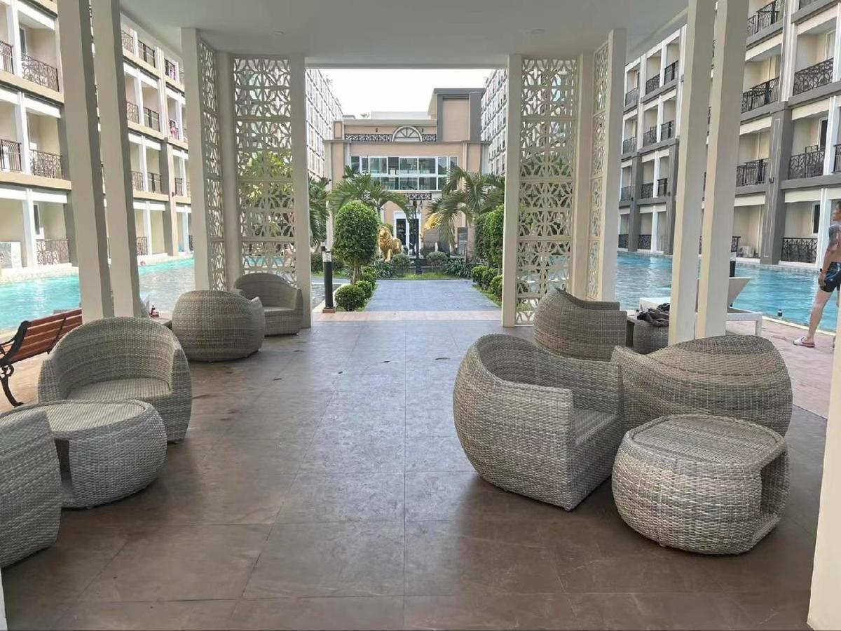 Romantic Beach Apartment芭堤雅水系高档酒店式公寓可做饭 Csomtien-part Kültér fotó